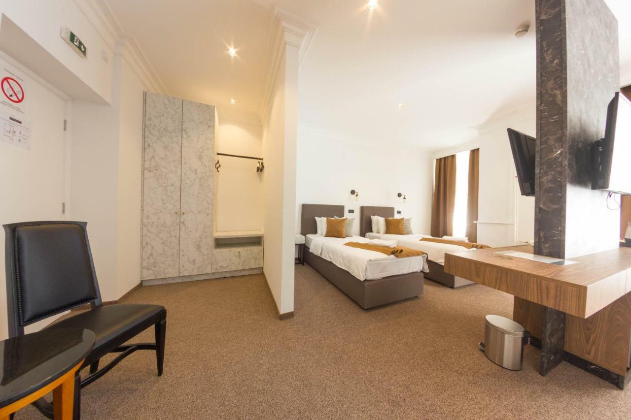 Hotel Union Belgrado Esterno foto